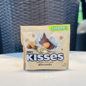 Socola Hershey Kisses Milk Almonds 283g